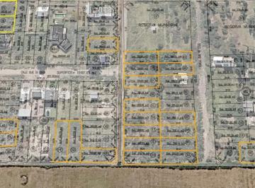 Terreno · 311m² · Venta - Lotes 300 / 348 m² - Desarrolló La Colonia - Cinco Saltos - Servicios