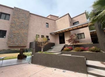 Casa de 9 ambientes, La Puntilla · Proyecta Vende Casa de Categoría en Luján de Cuyo
