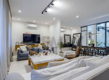 PH · 120m² · 3 Ambientes · Venta PH 3 Amb. en Palermo con Terraza y Parrilla.