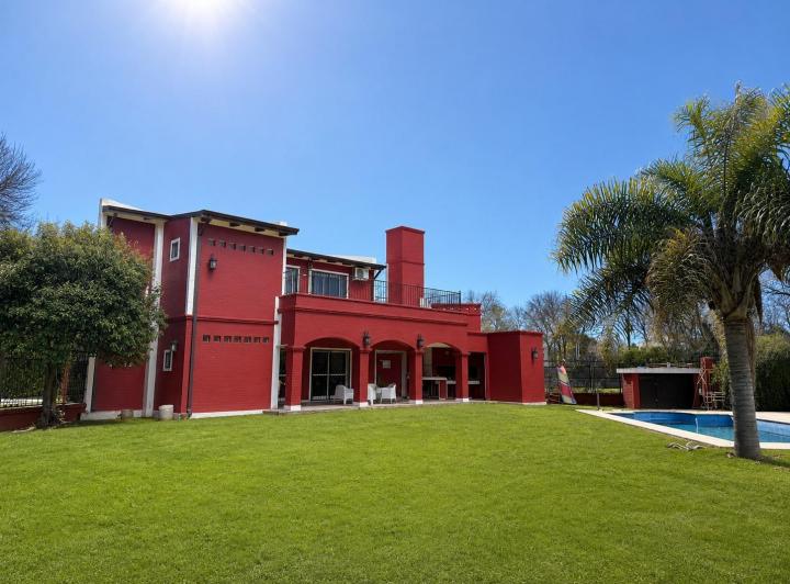 Casa · 200m² · 4 Ambientes