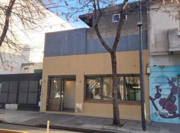Local comercial , Coghlan · Excelente Local "Cualquier Rubro" Lote Propio