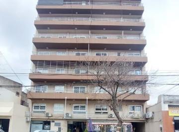 Departamento · 64m² · 3 Ambientes · 1 Cochera · Departamento 3 Ambientes Al Frente con Balcón, Cochera Cubierta, Sum y Parrilla, en Alquiler en Pa
