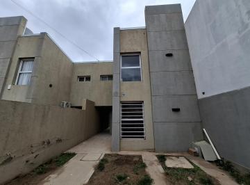 PH · 90m² · 4 Ambientes · 2 Cocheras · Alquiler Duplex 3 Dorm. Centenario