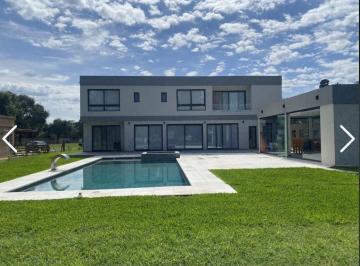 Casa · 1800m² · 6 Ambientes · 2 Cocheras · Casa en Alquiler en Haras del Sol, Pilar, G. B. a. Zona Norte