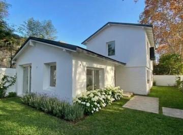 SGM-SGM-1478_2 · Hermosa Casa, Excelente Ubicacion