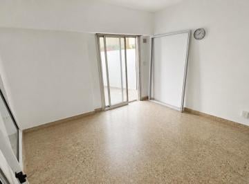 Departamento · 43m² · 2 Ambientes · Departamento en Alquiler / 2 Ambientes C/ Patio / Lavadero Independiente