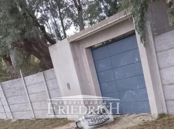Terreno · 739m²