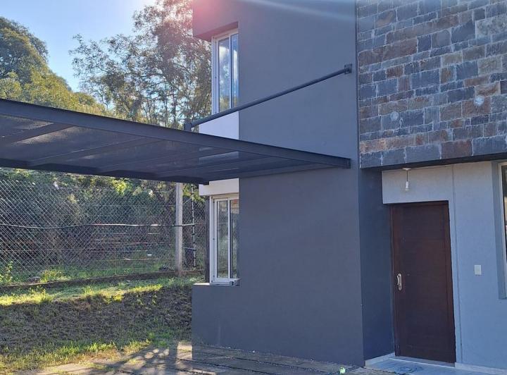 Casa · 85m² · 4 Ambientes · 1 Cochera