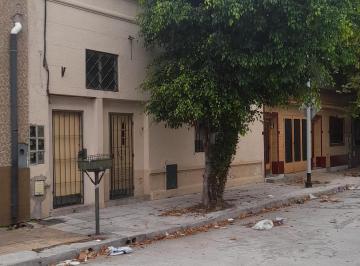 Casa · 287m² · 8 Ambientes · Block Cuadro Deptos con Servicios Independientes