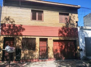 Casa · 162m² · 6 Ambientes · 1 Cochera · Alquiler Casa 2 Dorm. Barrio Observatorio