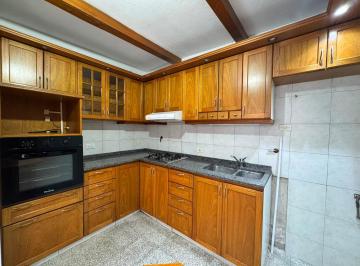 Casa · 162m² · 6 Ambientes · 1 Cochera · Alquiler Casa 2 Dorm. Barrio Observatorio