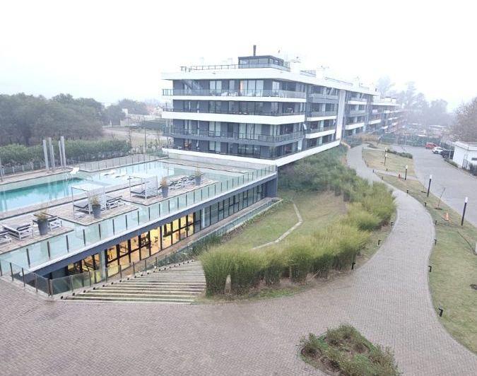 Departamento · 95m² · 8 Ambientes · 1 Cochera