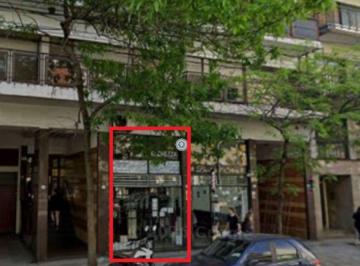 Local comercial , Balvanera · Alq Local 26 m² C/ Entrepiso Expensa Bajas Vidriera Ante Baño y Baño Av Independencia Al 2000 Caba
