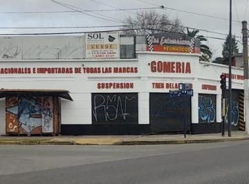 Terreno · 600m² · Amplio Local Sobre Av Rivadavia