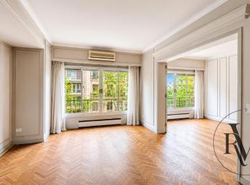 Departamento · 115m² · 4 Ambientes · Oportunidad Beruti y Avda. Pueyrredón - Piso de 3 Dorm. con Dependencia