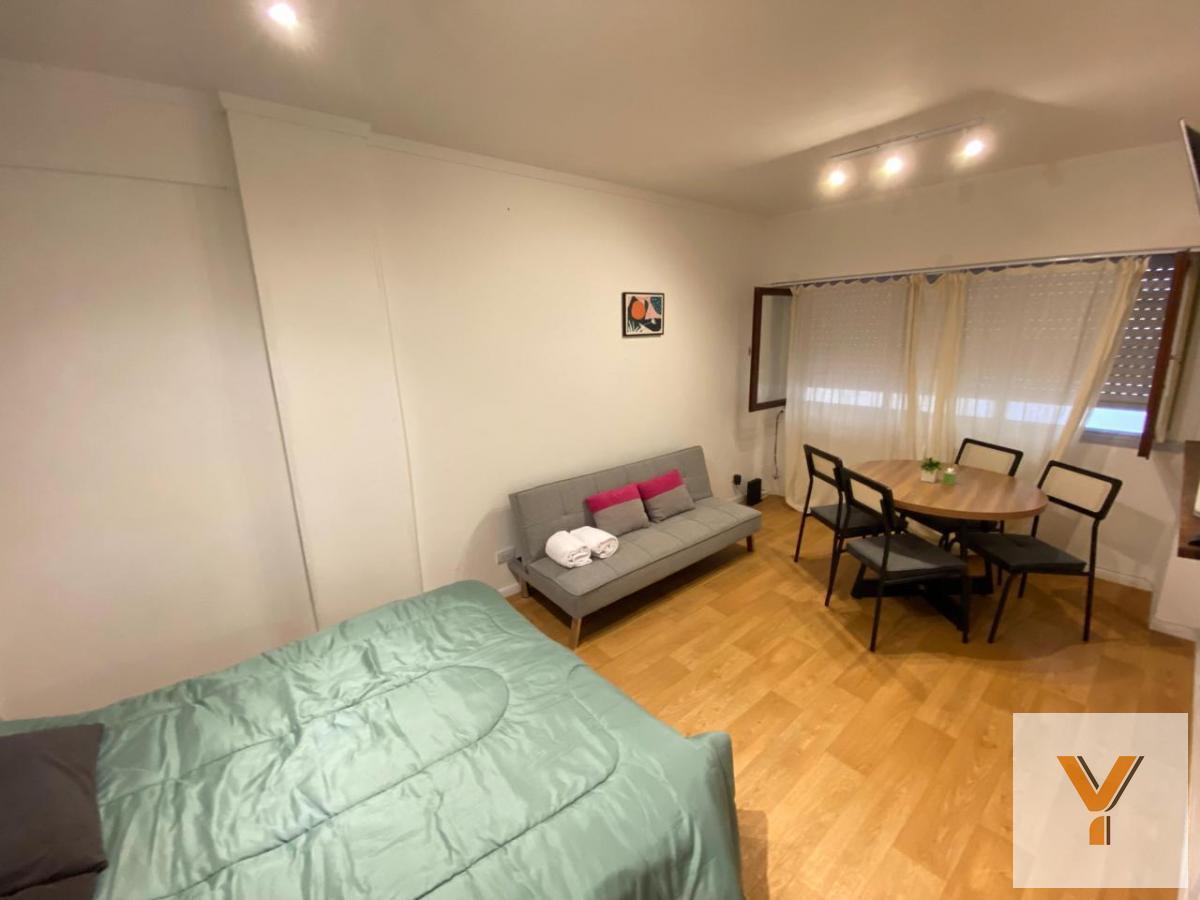 Departamento monoambiente en venta ubicado sobre calle Arenales e/ Almirante Brown y Avenida Colon