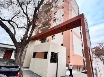 Departamento de 4 ambientes, Ciudad de Mendoza · Amplio y Hermoso Departamento en Alquiler en Barrio Bombal, Plena Ciudad de Mendoza.