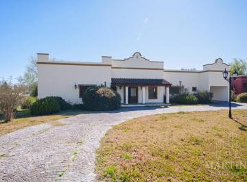 Casa · 300m² · 7 Ambientes · 7 Cocheras · Casa en Venta - Altos de Manzanares