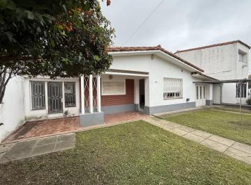 Casa · 140m² · 3 Ambientes · 2 Cocheras · Casa en Alquiler 2 Dorm. Cerro de Las Rosas