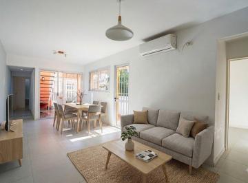 PH · 72m² · 4 Ambientes · PH Tipo Casa en Villa Urquiza · 112 m² · Terraza, Patio y Escritorio · Sin Expensas