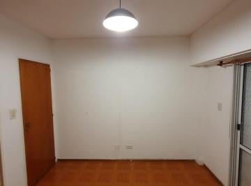Departamento de 3 ambientes, Avellaneda · Departamento P. B. en Alquiler Wilde Centro