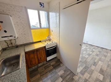 Departamento · 65m² · 3 Ambientes · 3 Amb Muy Luminoso Piso 10 Al Frente