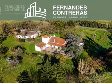 Quinta vacacional · 255m² · 5 Ambientes · 1 Cochera · Quinta en Vicente Casares