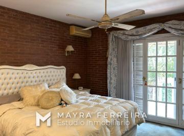 Casa · 328m² · 7 Ambientes · 2 Cocheras · Casa en Venta 7 Ambientes en Lomas de Zamora (Partido) - Apto Credito