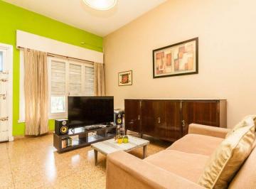 Casa · 122m² · 3 Ambientes · Venta Casa 3 Ambientes con Local en Lomas.