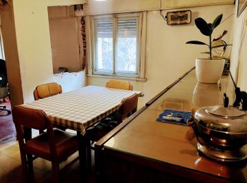 Departamento · 60m² · 3 Ambientes · Venta - Departamento 4 Ambientes - Villa Tesei