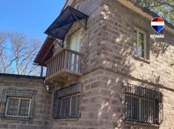 Casa · 500m² · 10 Ambientes · Casa Venta San Lorenzo con Cabaña y Pileta