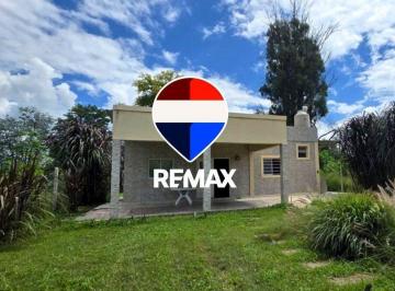 Casa · 98m² · 2 Ambientes · Casa Venta La Merced Chica 1 Dormitorio con Pileta