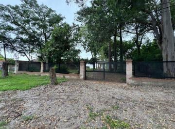 Quinta vacacional · 90m² · 2 Dormitorios · 2 Cocheras · Venta de Casa Quinta Sobre Laguna Los Naranjos
