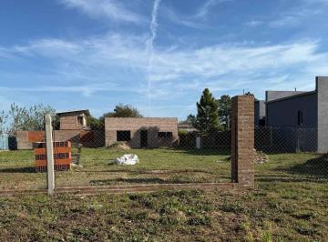 Terreno · 733m² · Venta de Terreno con Construcción A. Leyes Km 11.8