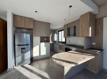 Departamento · 72m² · 4 Ambientes · 1 Cochera · Departamento en Venta 5ta Sección a m del Parque