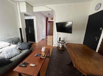 Departamento · 47m² · 3 Ambientes · Venta 3 Amb C/balcón - Piso Alto - Frente - Caballito