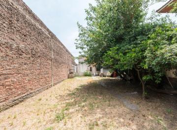 Casa · 65m² · 2 Ambientes · 1 Cochera · Venta Casa Avellaneda Cochera