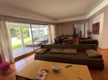 Casa · 725m² · 12 Ambientes · 5 Cocheras · Casa Lomas de San Isidro 1928 m 5 Dorm Pileta