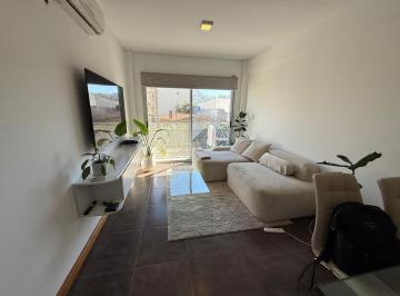 Departamento · 45m² · 2 Ambientes · 1 Cochera · Venta Dpto 2 Amb Balcón y Cochera Bernal Centro