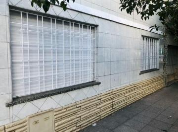 Casa · 120m² · 4 Ambientes · 1 Cochera · Casa en Venta 4 Ambientes Ramos Mejia