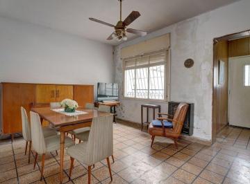 Casa · 177m² · 3 Ambientes · 1 Cochera · Venta Casa 3 Amb, Coch, Galpon, Lugano Apto Cred!