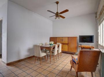 Casa · 177m² · 3 Ambientes · 1 Cochera · Venta Casa 3 Amb, Coch, Galpon, Lugano Apto Cred!