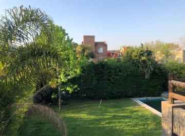 Casa · 220m² · 4 Ambientes · 3 Cocheras · Casa en Alquiler en El Barrio El Jacaranda, Rincón de Milberg, Tigre