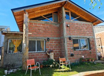 Casa · 120m² · 4 Ambientes · Casa en Lote Propio a Terminar Oportunidad