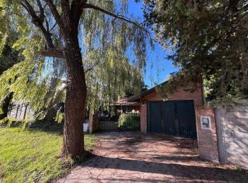 Casa · 147m² · 4 Ambientes · 1 Cochera · Venta Casa 3amb Sobre Lote de 818 m². Pilar Km 39