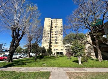 Departamento · 66m² · 4 Ambientes · Departamento 4 Ambientes en Venta Santos Tesei