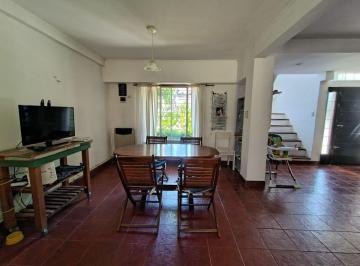 Casa · 123m² · 5 Ambientes · 1 Cochera · Venta Casa 5 Ambientes C/cochera Ituzaingo Norte