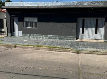 Casa · 176m² · 5 Ambientes · 1 Cochera · Casa en Llavallol