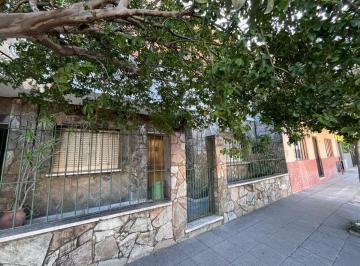 Casa · 250m² · 8 Ambientes · Venta 3 Propiedades en El Mismo Lote - Boulogne