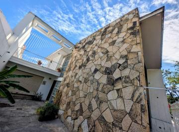Casa · 230m² · 7 Ambientes · 3 Cocheras · Casa en Venta Calle O' Brien, San José, Guaymallén